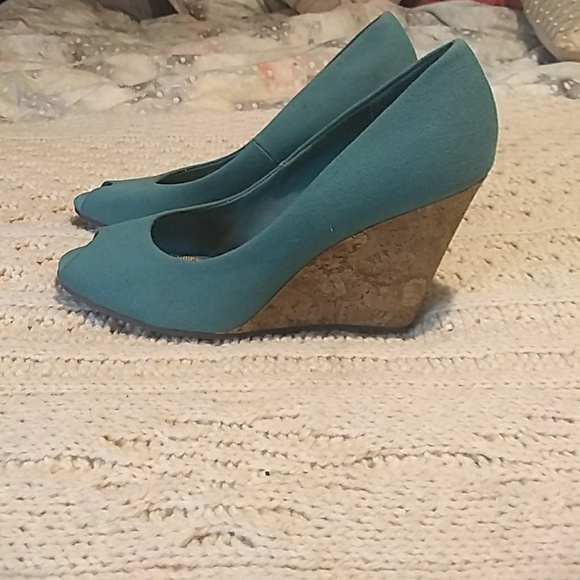 Wedges - Picture 2 of 2